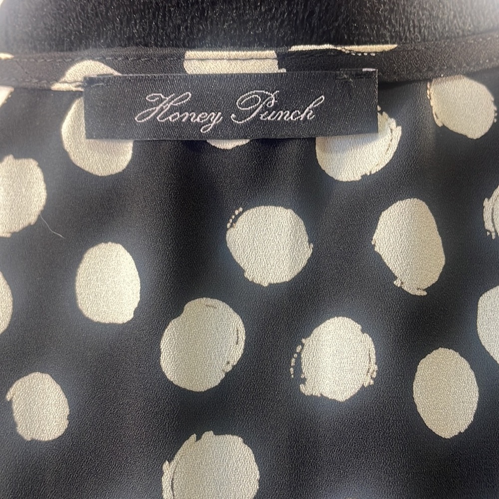 Honey punch, Polka dot, black,white jumper,front cut out,Surplice neck ,Small, - Picture 5 of 12